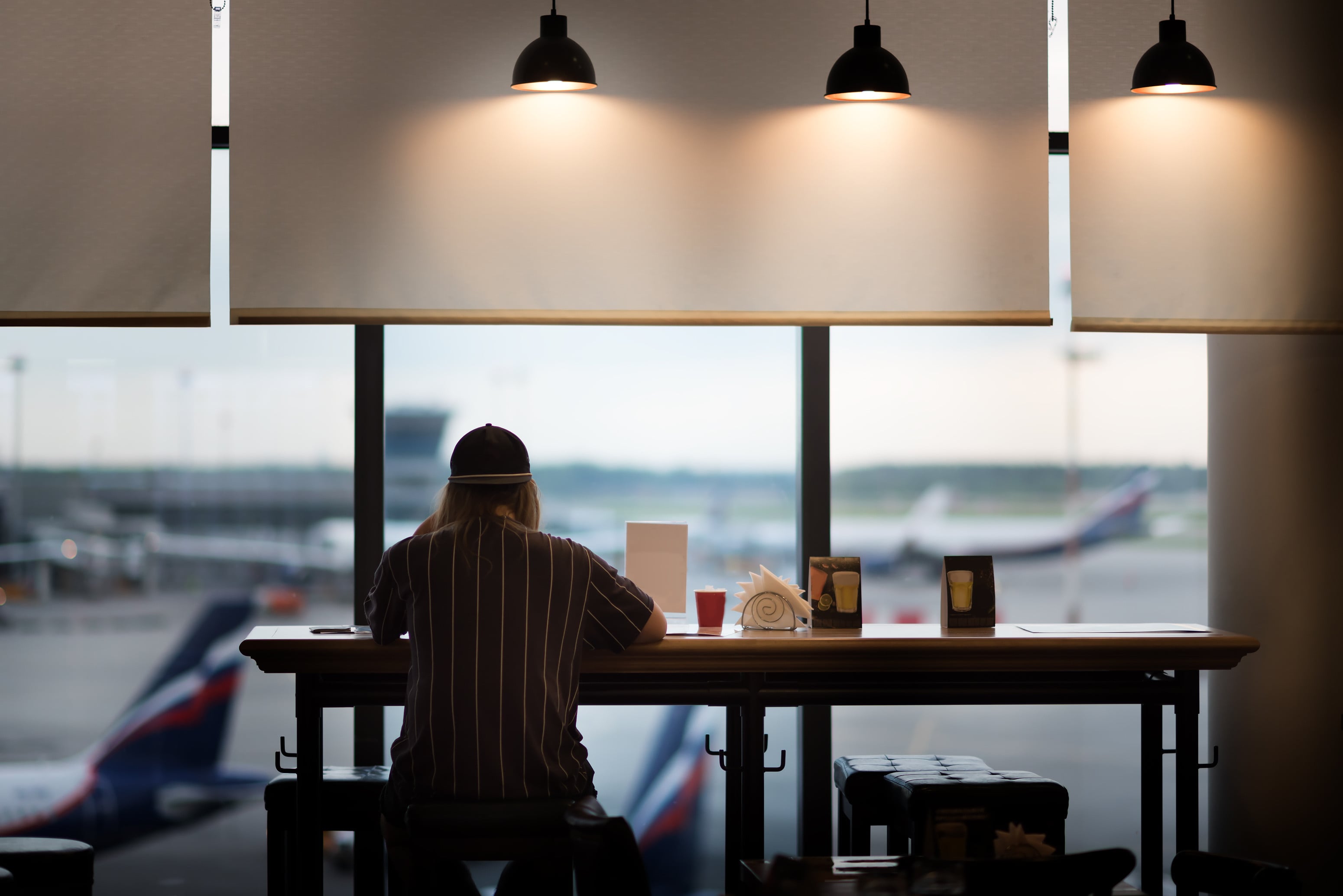 airport food retail